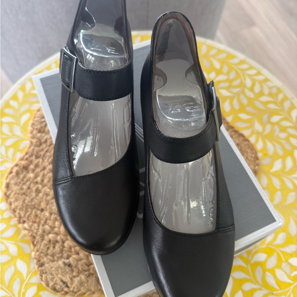 Black Leather Mary Jane Shoes